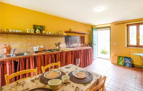 Ficulle Apartment | Stunning Apartment In Ficulle With Wifi