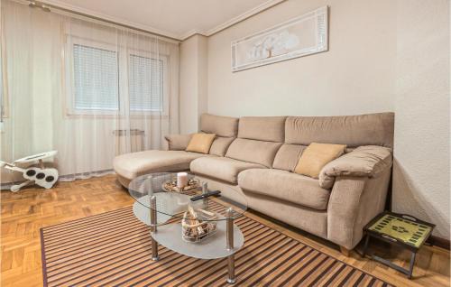 Distrito Oeste Apartment | Stunning Apartment In Gijón With Wifi