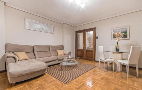Distrito Oeste Apartment | Stunning Apartment In Gijón With Wifi
