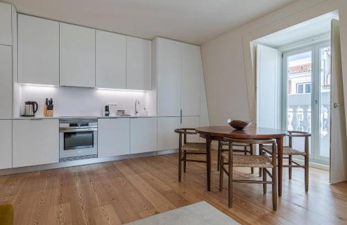 Santa Maria Maior Apartment | Stunning Apartment in Heart of Lisbon by LovelyStay