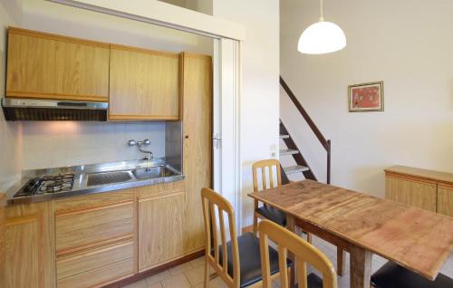 San Feliciano Apartment | Stunning Apartment In San Feliciano