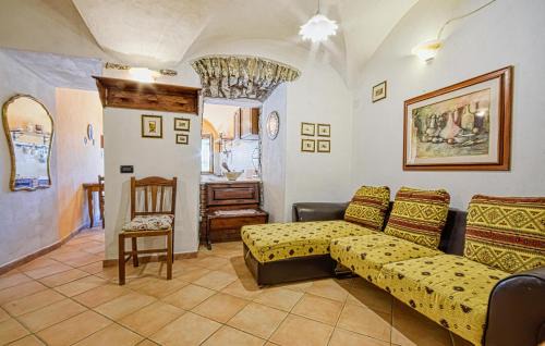 Varese Ligure Apartment | Stunning Apartment In Varese Ligure