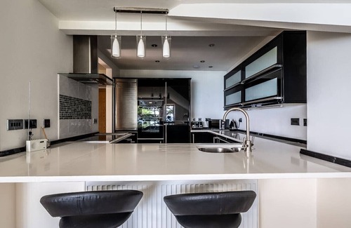 Dawlish Apartment | Stunning apartment with uninterrupted views