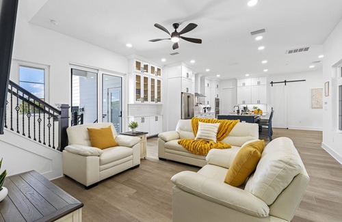 Apollo Beach House | Stunning Apollo Beach Villa w/Amazing Pool Escape