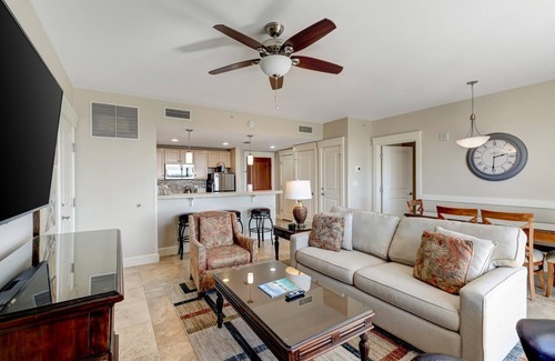 Villa Lago Condo | Stunning Bay Views on the 6th Floor: Two bedroom with Fully Equipped Kitchen, Sleeper Sofa at Sandestin Golf and Beach Resort!