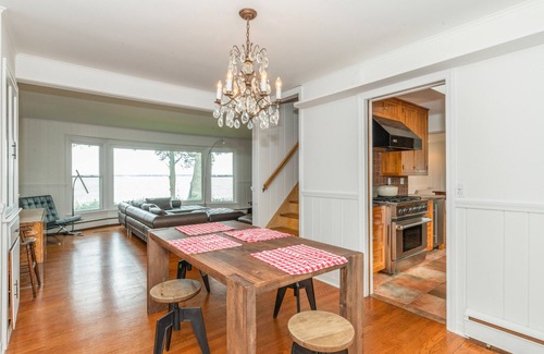 Hampton Bays House | Stunning Bayfront Views