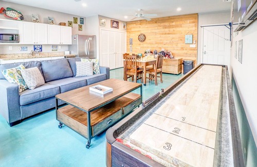 South Padre Island House | Stunning Beachfront Home - Newly remodeled for ‘25 - Sunrises & Sunsets Await!🏖️