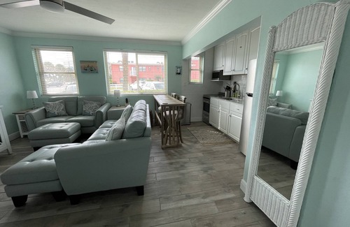 St. Pete Beach Condo | Stunning Beach Condo w/Coastal Flair ~ Beachside/Poolside - 1 BR/Ground Floor!