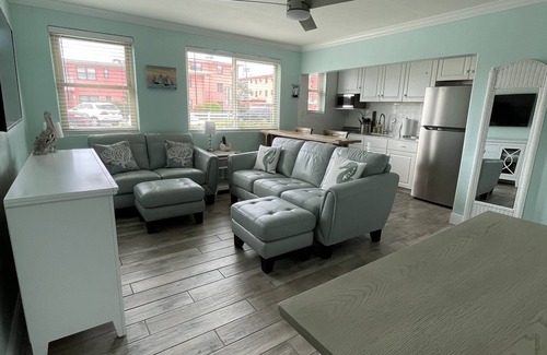 St. Pete Beach Condo | Stunning Beach Condo w/Coastal Flair ~ Beachside/Poolside - 1 BR/Ground Floor!