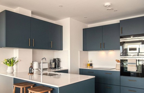 Ramsgate Apartment | Stunning Beach Front Apartment with secure Parking