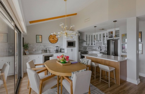 Wailea Condo | Stunning BEACHFRONT Luxury Makena Escape; Freshly Fully Remodeled 2023