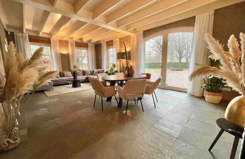 Boxtel House | Stunning Catena Property