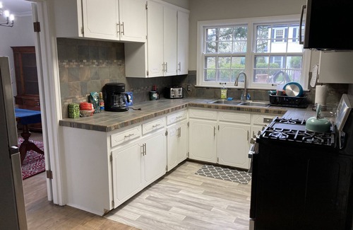 Council Bluffs House | Stunning Colonial Home In Historic Neighborhood