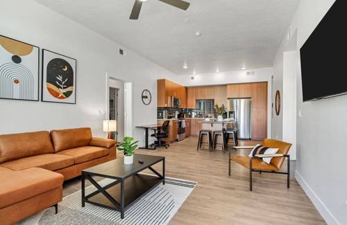 Clearfield Apartment | Stunning Corporate Housing - Hill AFB - Davis Conf