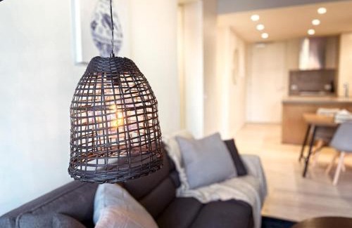 North Melbourne Apartment | Stunning Courtyard 2br1ba North Melbourneparking