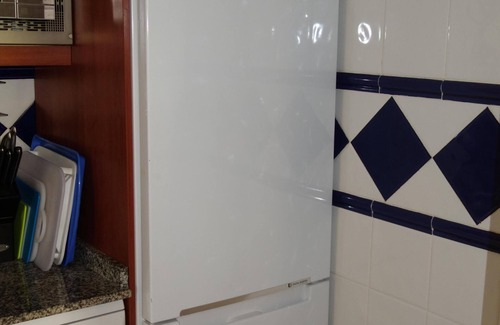 Vera Apartment | Stunning family friendly GF 2 bed 2 bath apartment - free WiFi
