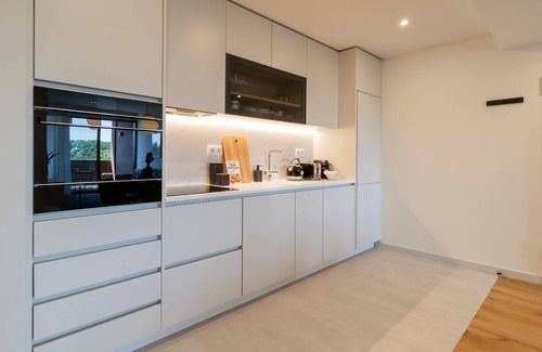 Mafamude Apartment | Stunning Flat in the Center of Gaia by LovelyStay