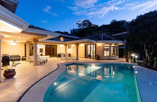 Playa Hermosa House | Stunning Fully Remodeled Ocean View Home - Casa Pom Pom