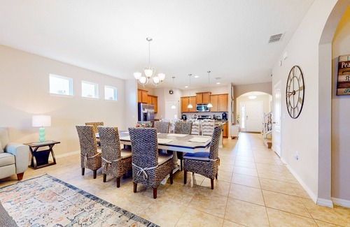 Trafalgar Village House | Stunning getaway with games & clubhouse amenities - near parks