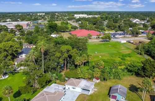 New Port Richey House | Stunning Guesthouse Close to River