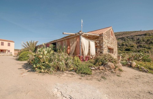 Torre dei Corsari House | Stunning home in Torre dei Corsari (CA)