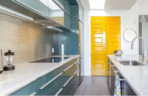 Georgetown Condo | Stunning High-End Georgetown Condo