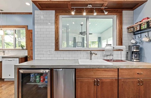 Southmoreland House | Stunning Historic Home WALK to Plaza & Westport!
