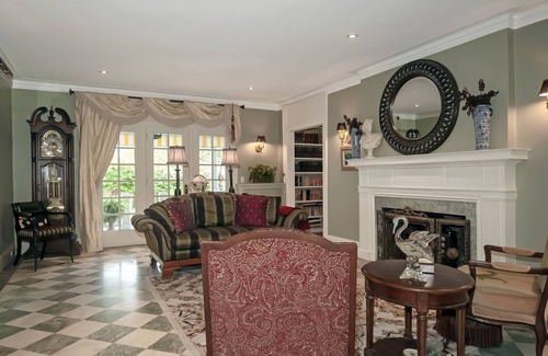Grosse Pointe House | Stunning Historic Mansion in the heart of Grosse Pointe
