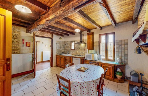 Saint-Pierre-d'Eyraud House | Stunning home in St Pierre d'Eyraud