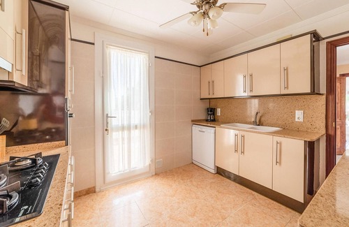 Alcanar House | Stunning home in Alcanar with WiFi