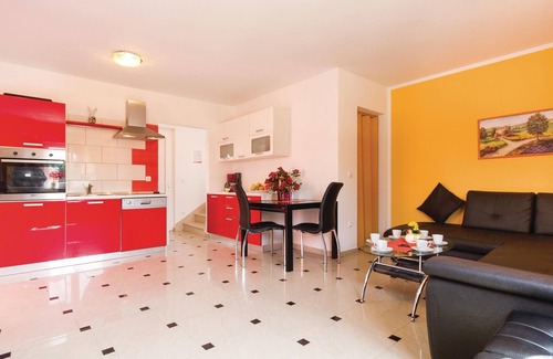 Barbariga House | Stunning home in Betiga with WiFi
