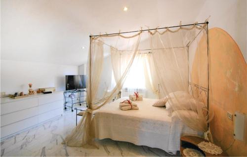 Carrara House | Stunning Home In Codena