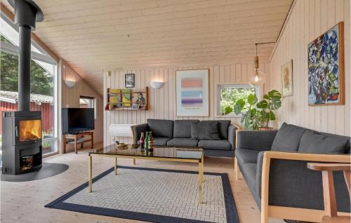Sjaelborg House | Stunning Home In Esbjerg V With Wifi