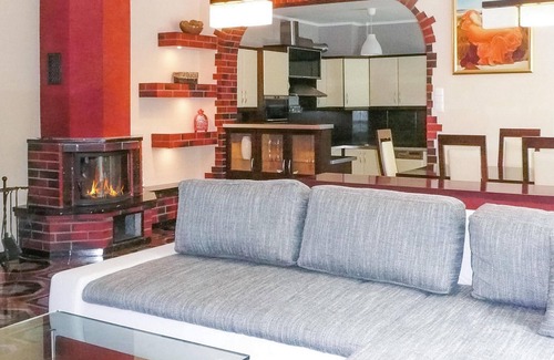 Gdansk House | Stunning home in Gdansk with WiFi