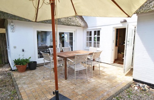 Grasten House | Stunning home in Gråsten with kitchen