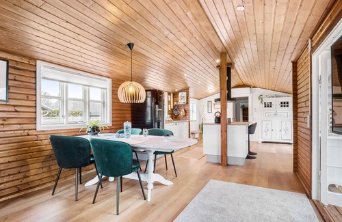 Kelstrup House | Stunning home in Haderslev with kitchen