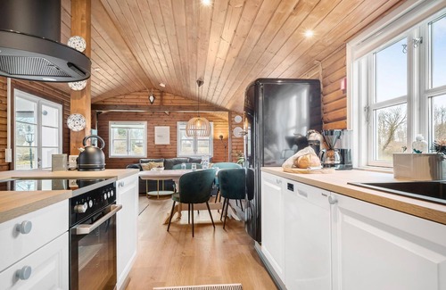 Kelstrup House | Stunning home in Haderslev with kitchen