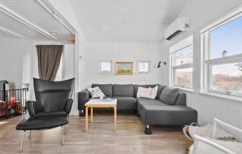 Ristinge House | Stunning Home In Humble With Wifi