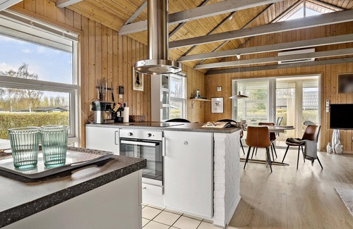 Pøt Strandby House | Stunning home in Juelsminde with WiFi