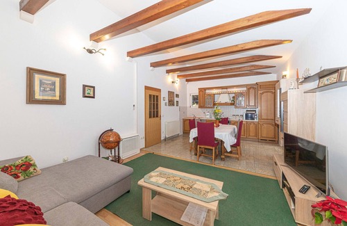 Rudine House | Stunning home in Kastel Novi with sauna