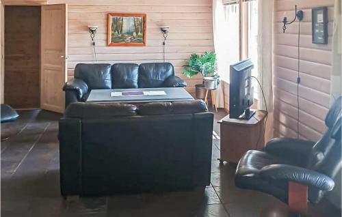 Lindesnes House | Stunning Home In Lindesnes With Kitchen