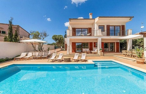 Llucmajor House | Stunning home in Llucmajor with private swimming pool, can be inside or outside