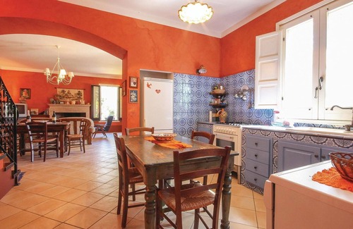 Contrada Fiori Sud House | Stunning home in Menfi AG with kitchen