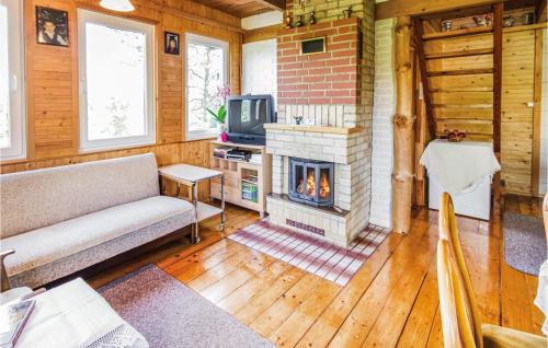Mragowo House | Stunning Home In Mragowo