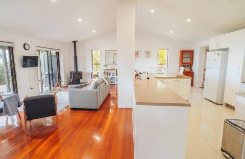 Mount Mellum House | Stunning Home in Mt Mellum with Panoramic Coastal Views