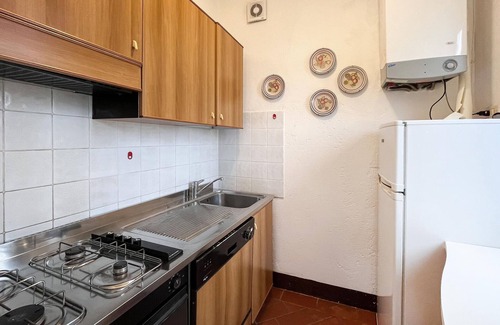 Paciano House | Stunning home in Paciano with kitchen