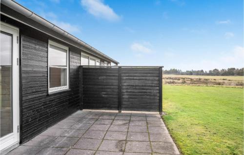 Pandrup House | Stunning Home In Pandrup With Kitchen