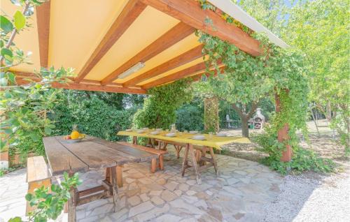 Granarola House | Stunning Home In Pesaro -Pu- With Wifi