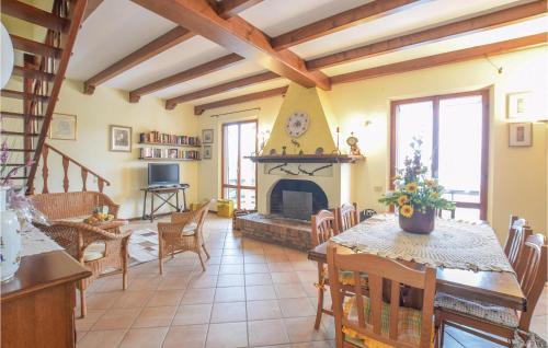 Granarola House | Stunning Home In Pesaro -Pu- With Wifi