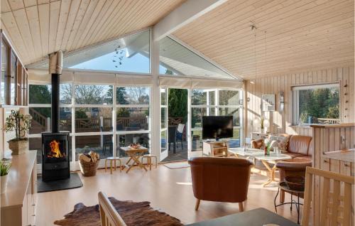 Kramnitse House | Stunning Home In Rødby With Sauna